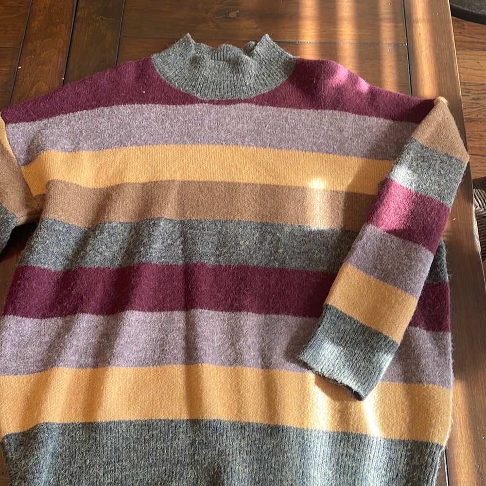 Women’s Sweater